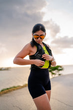 Load image into Gallery viewer, RUNHER Minimalistic Unisex Hydration Vest
